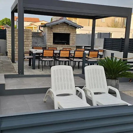 Apartament Mimi *