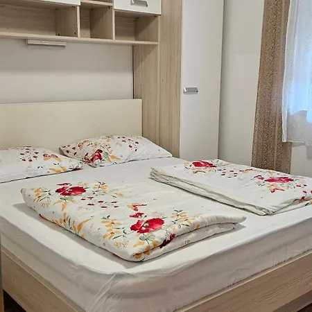 Apartment Mimi Vir